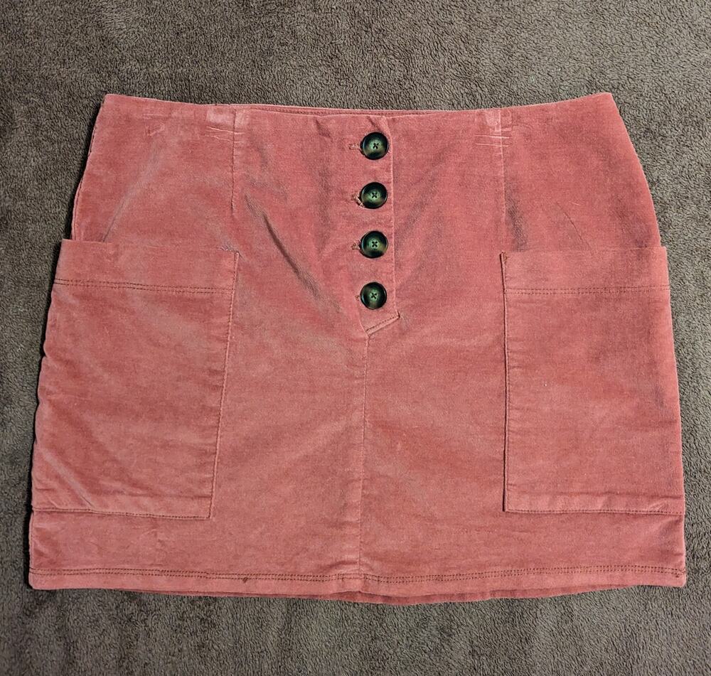 BDG Urban Outfitters Kendri Corduroy mini - Sz L - EUC